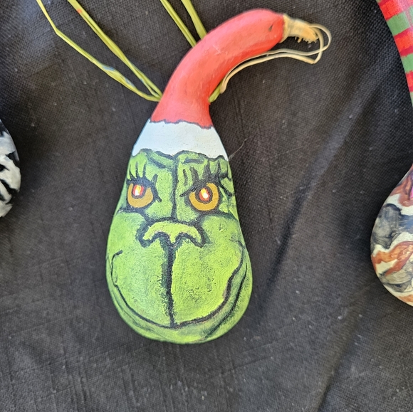 Vintage Hand Painted Gourd Christmas Ornaments - Picture 7 of 8